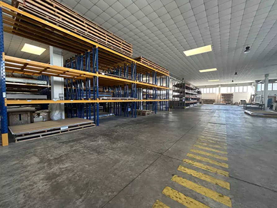 Immagine 23 di Capannone industriale in affitto  in Via Alessandro Volta a Veggiano