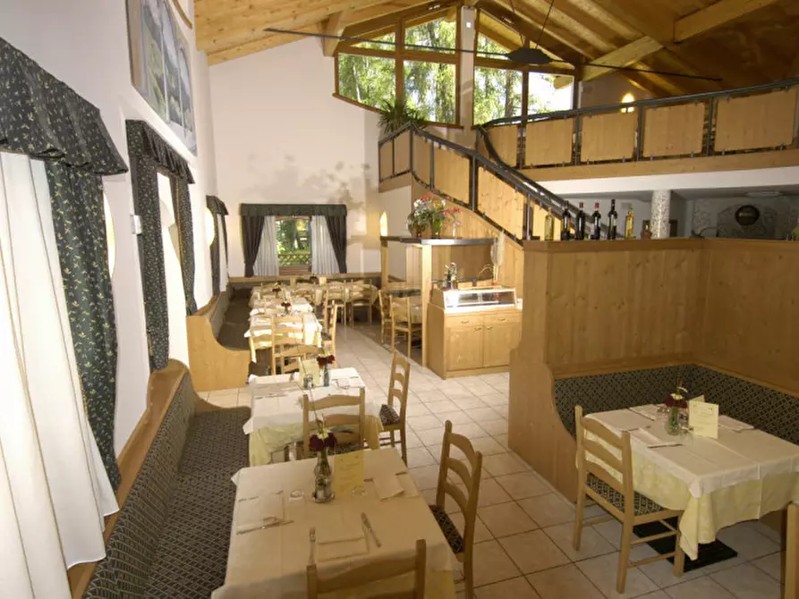 Immagine 18 di Attività commerciale in vendita  a Cavareno