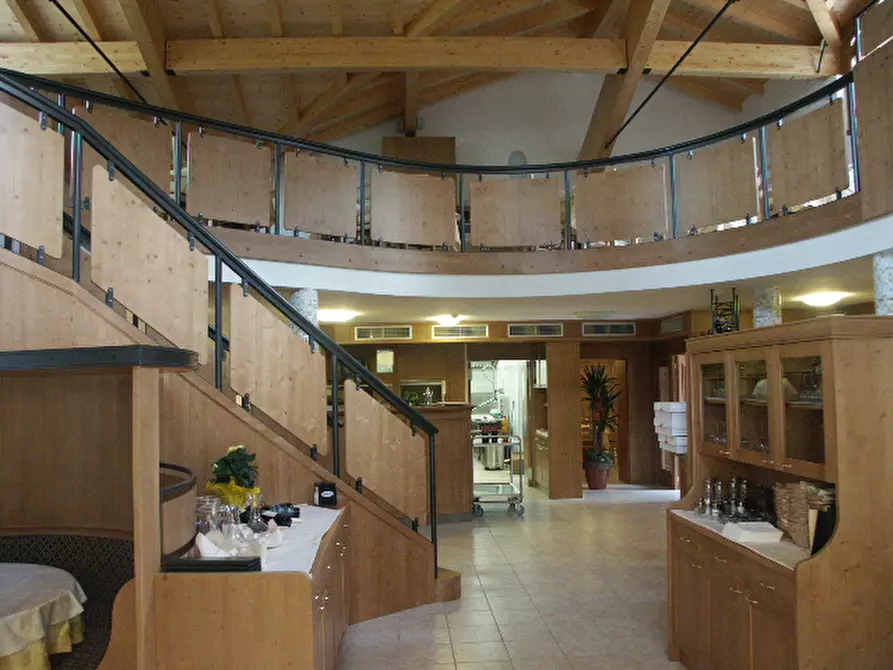 Immagine 31 di Attività commerciale in vendita  a Cavareno