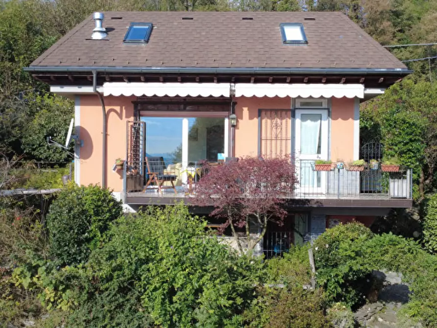 Immagine 2 di Villa in vendita  in contrada rodego, 16 a Trarego Viggiona