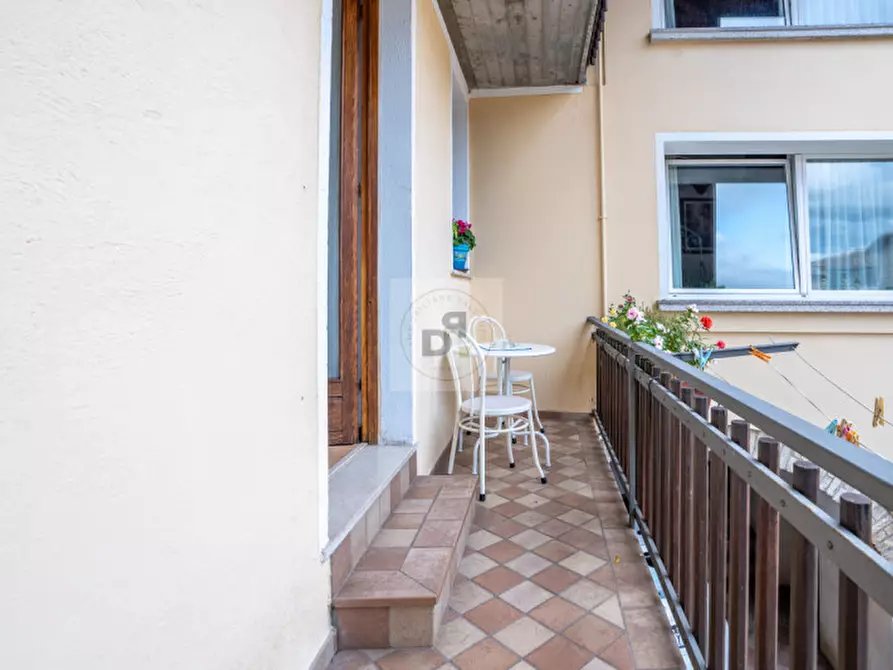 Immagine 2 di Appartamento in vendita  in vicolo del pozzo a Manerba Del Garda