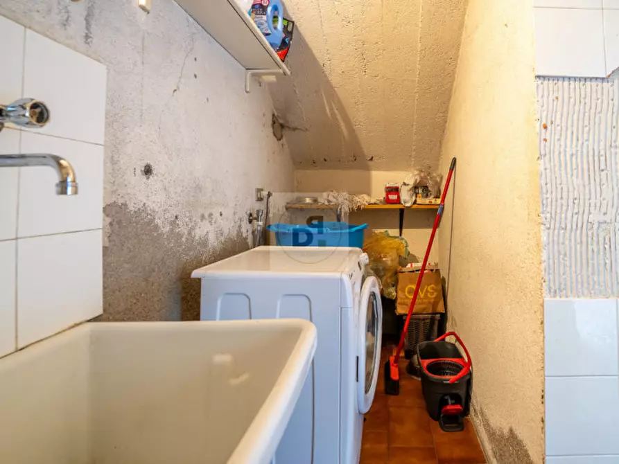 Immagine 19 di Appartamento in vendita  in vicolo del pozzo a Manerba Del Garda