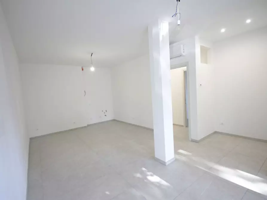 Immagine 3 di Appartamento in vendita  in Viale Livorno a Riccione