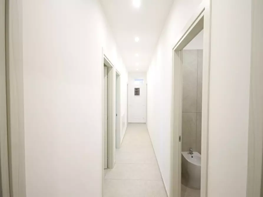 Immagine 4 di Appartamento in vendita  in Viale Livorno a Riccione