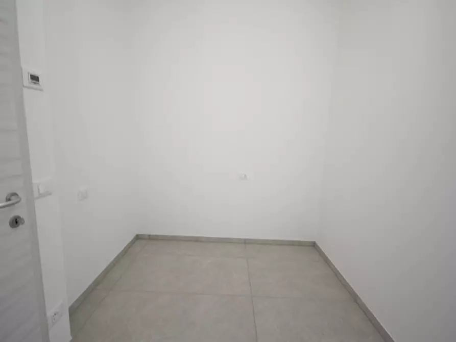 Immagine 13 di Appartamento in vendita  in Viale Livorno a Riccione