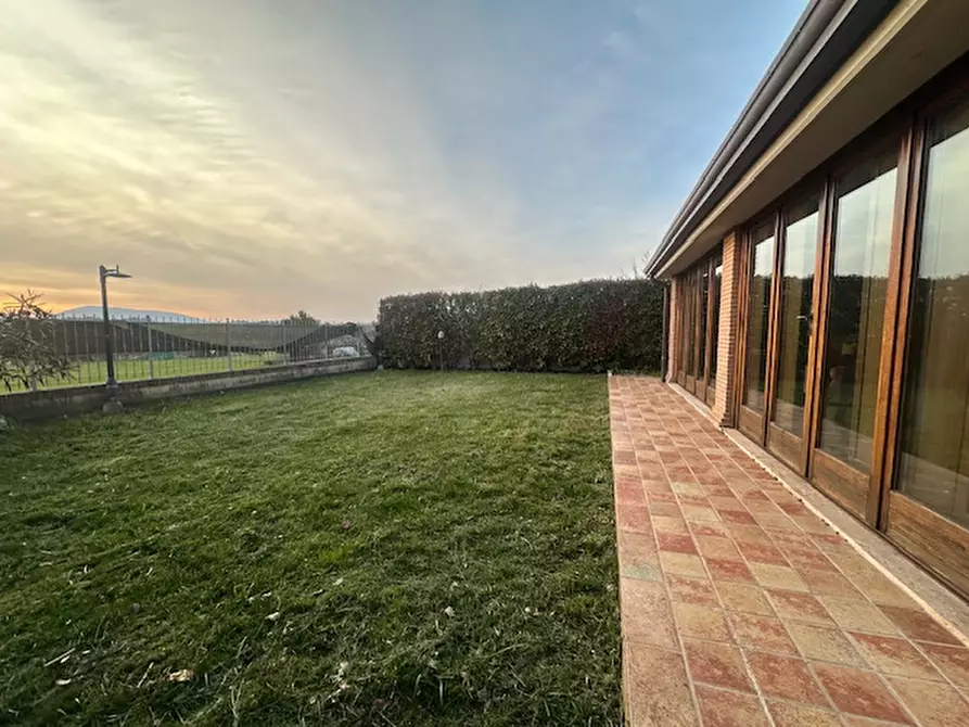 Immagine 2 di Villa in vendita  in Strada provinciale di Fratticiola Selvatica a Perugia