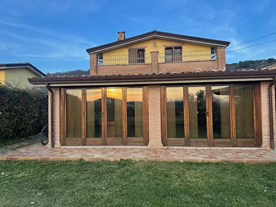 Immagine 3 di Villa in vendita  in Strada provinciale di Fratticiola Selvatica a Perugia