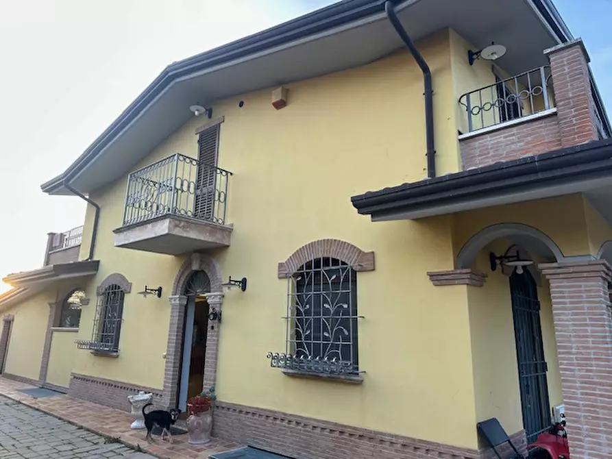 Immagine 5 di Villa in vendita  in Strada provinciale di Fratticiola Selvatica a Perugia