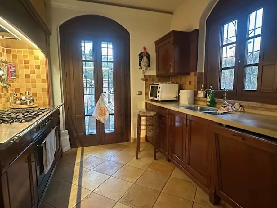 Immagine 10 di Villa in vendita  in Strada provinciale di Fratticiola Selvatica a Perugia