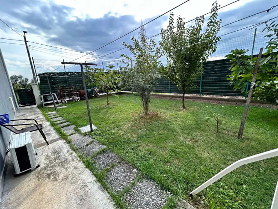 Immagine 33 di Villetta a schiera in vendita  in Via Pieve a Gualtieri