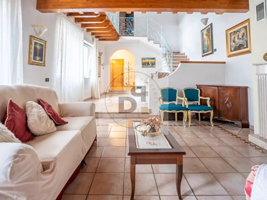 Immagine 2 di Casa bifamiliare in vendita  in Vicolo del Pozzo a Manerba Del Garda