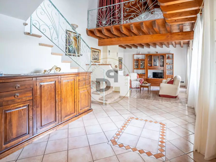 Immagine 17 di Casa bifamiliare in vendita  in Vicolo del Pozzo a Manerba Del Garda