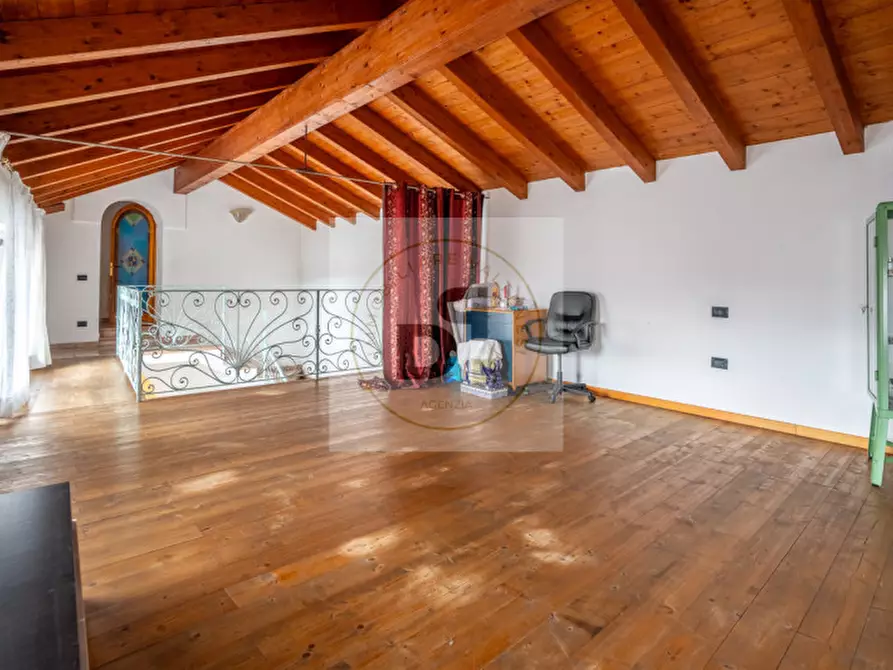 Immagine 24 di Casa bifamiliare in vendita  in Vicolo del Pozzo a Manerba Del Garda