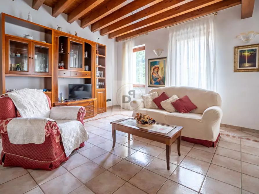 Immagine 3 di Bed & Breakfast in vendita  in Vicolo del Pozzo a Manerba Del Garda