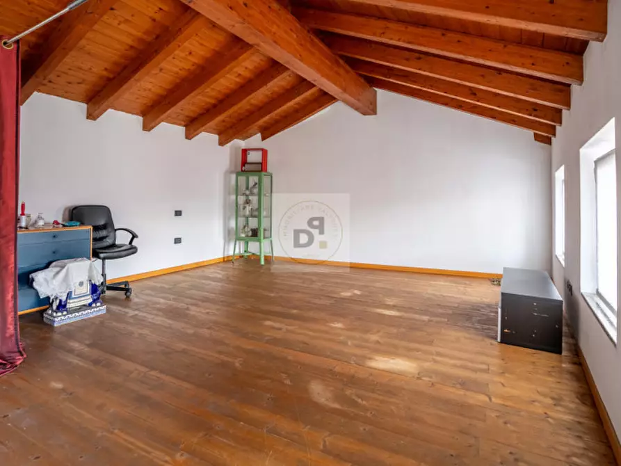 Immagine 10 di Bed & Breakfast in vendita  in Vicolo del Pozzo a Manerba Del Garda