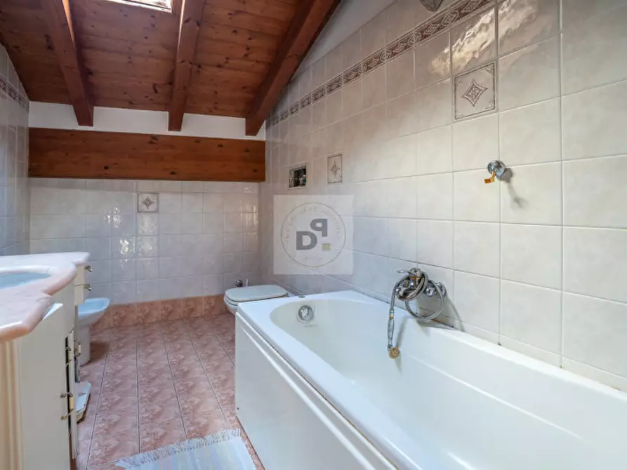 Immagine 23 di Bed & Breakfast in vendita  in Vicolo del Pozzo a Manerba Del Garda