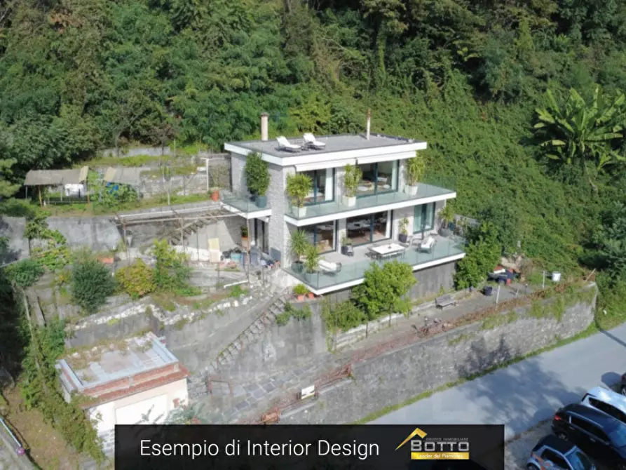 Immagine 2 di Casa indipendente in vendita  in corso risorgimento 395 a Ghiffa