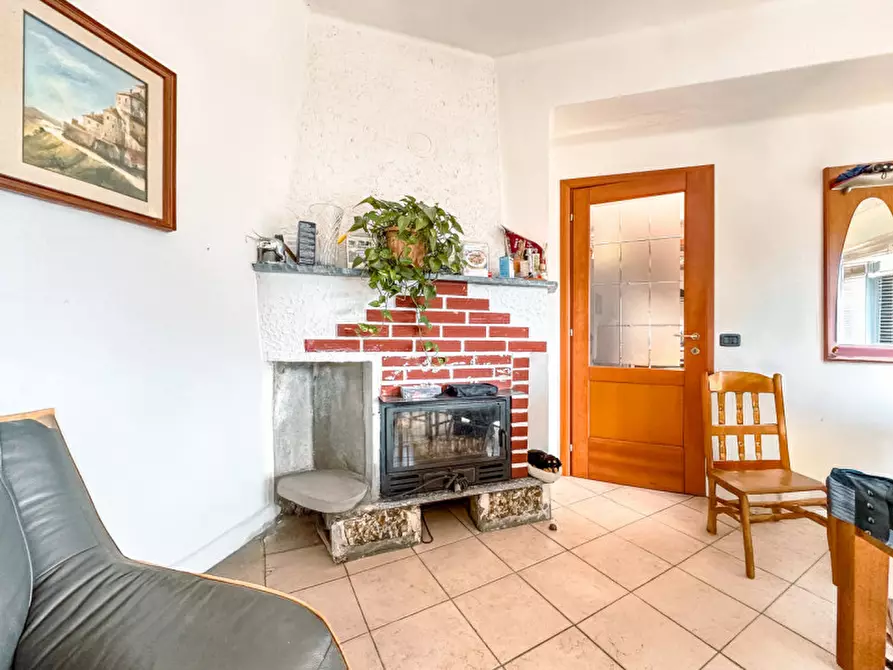 Immagine 8 di Casa indipendente in vendita  in corso risorgimento 395 a Ghiffa