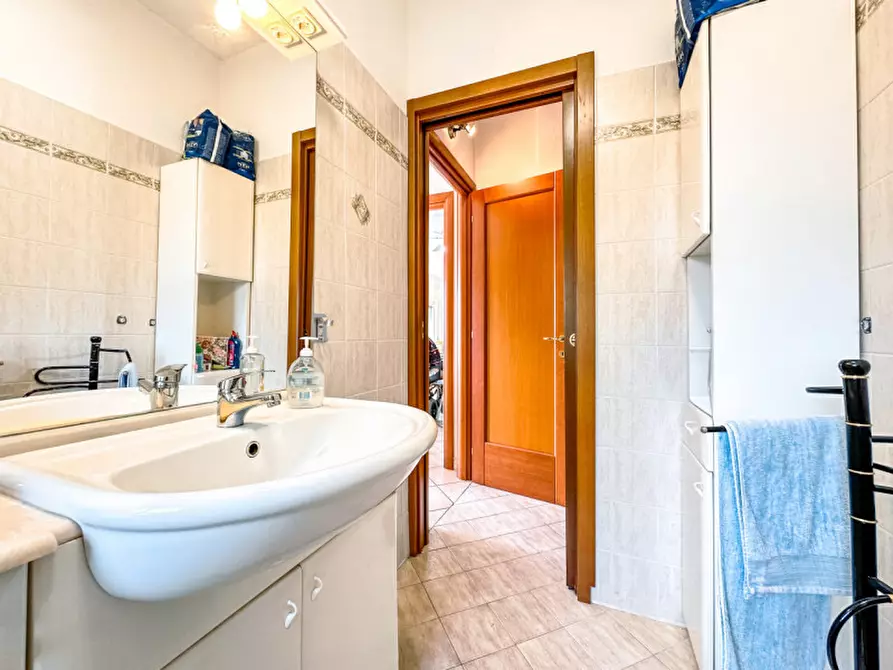 Immagine 25 di Casa indipendente in vendita  in corso risorgimento 395 a Ghiffa