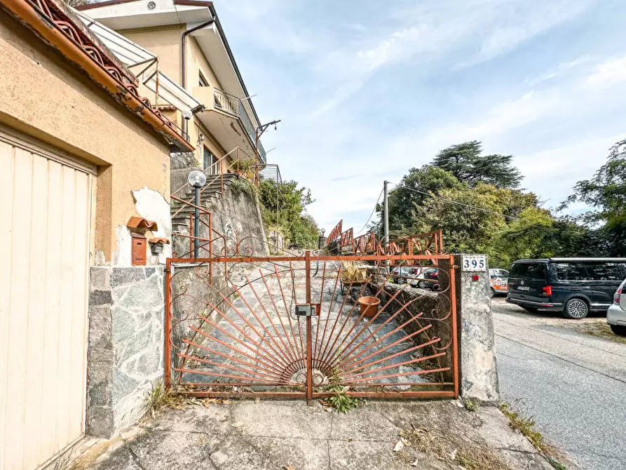 Immagine 27 di Casa indipendente in vendita  in corso risorgimento 395 a Ghiffa