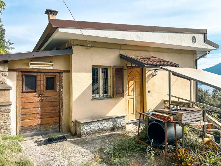 Immagine 33 di Casa indipendente in vendita  in corso risorgimento 395 a Ghiffa