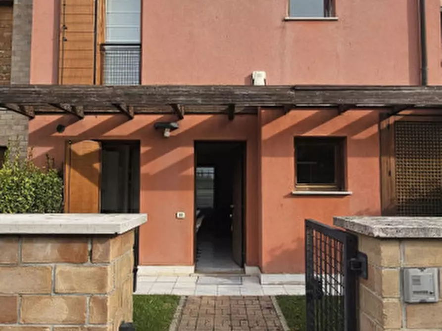 Immagine 2 di Villetta a schiera in vendita  in Via Peter Reichegger 25 a Jesolo