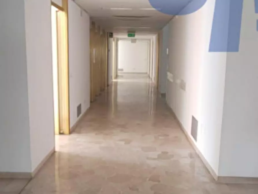 Immagine 8 di Ufficio in affitto  in VIA FARA GUSTAVO a Milano