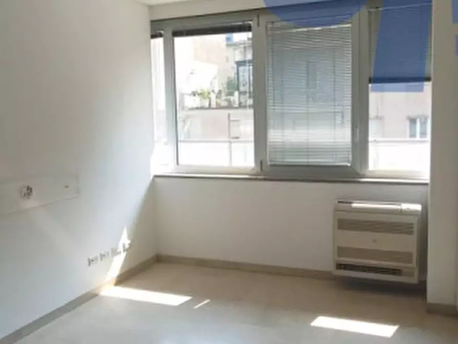 Immagine 18 di Ufficio in affitto  in VIA FARA GUSTAVO a Milano