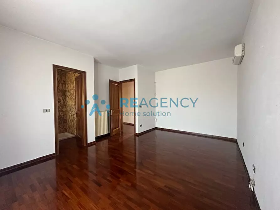 Immagine 10 di Casa indipendente in vendita  a Castelgomberto