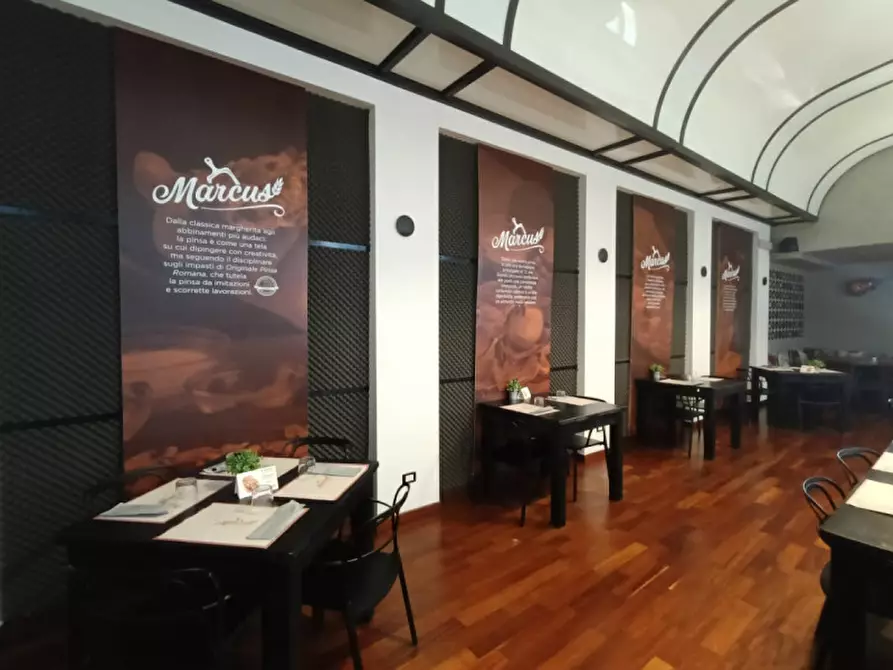 Immagine 4 di Attività commerciale in vendita  in Piazza Santo Stefano 7/a a Casale Monferrato