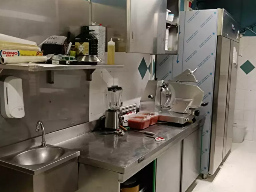 Immagine 22 di Attività commerciale in vendita  in Piazza Santo Stefano 7/a a Casale Monferrato