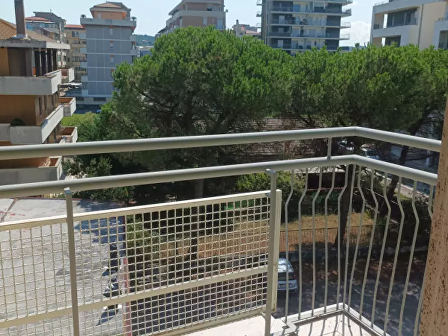 Immagine 26 di Appartamento in vendita  in V.LE G. D'ANNUNZIO 274 a Pescara