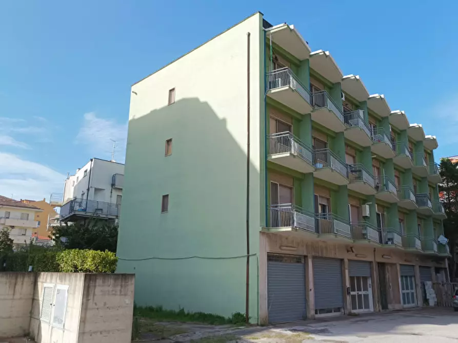 Immagine 35 di Appartamento in vendita  in V.LE G. D'ANNUNZIO 274 a Pescara