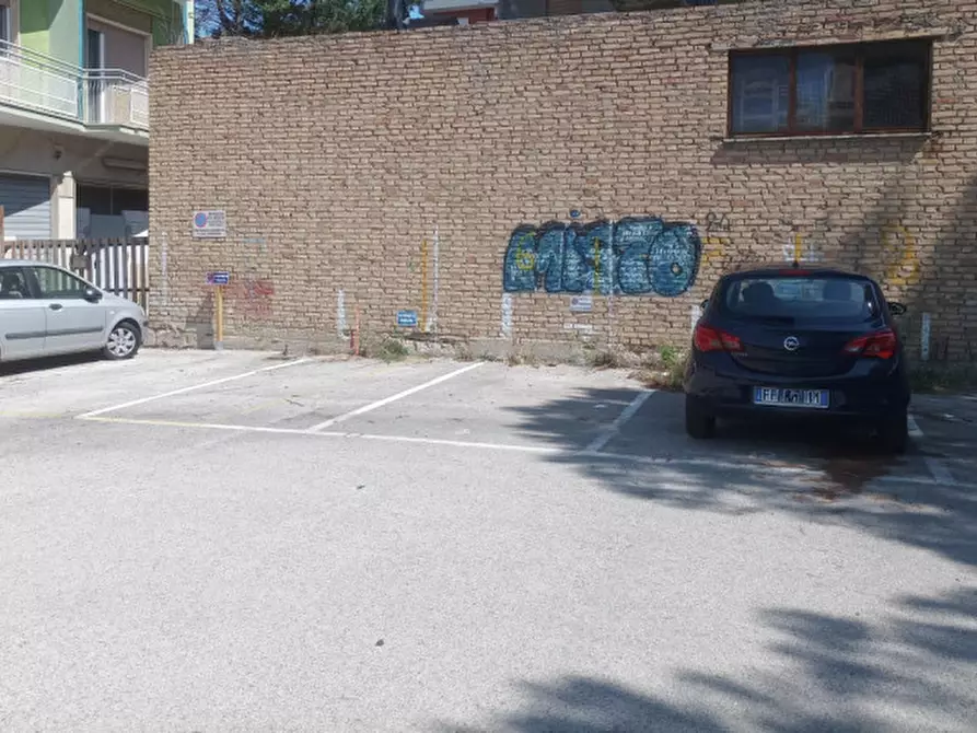 Immagine 38 di Appartamento in vendita  in V.LE G. D'ANNUNZIO 274 a Pescara