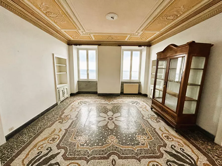 Immagine 3 di Appartamento in vendita  in Via Lorenzo Bozzo a Camogli