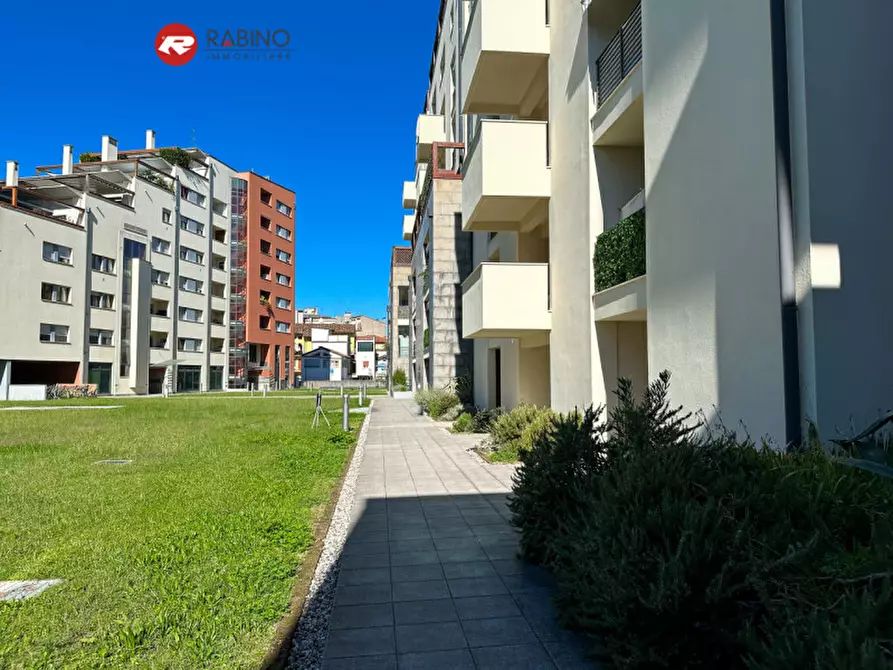 Immagine 14 di Appartamento in vendita  in Viale 23 marzo 1848 N.29 a Udine