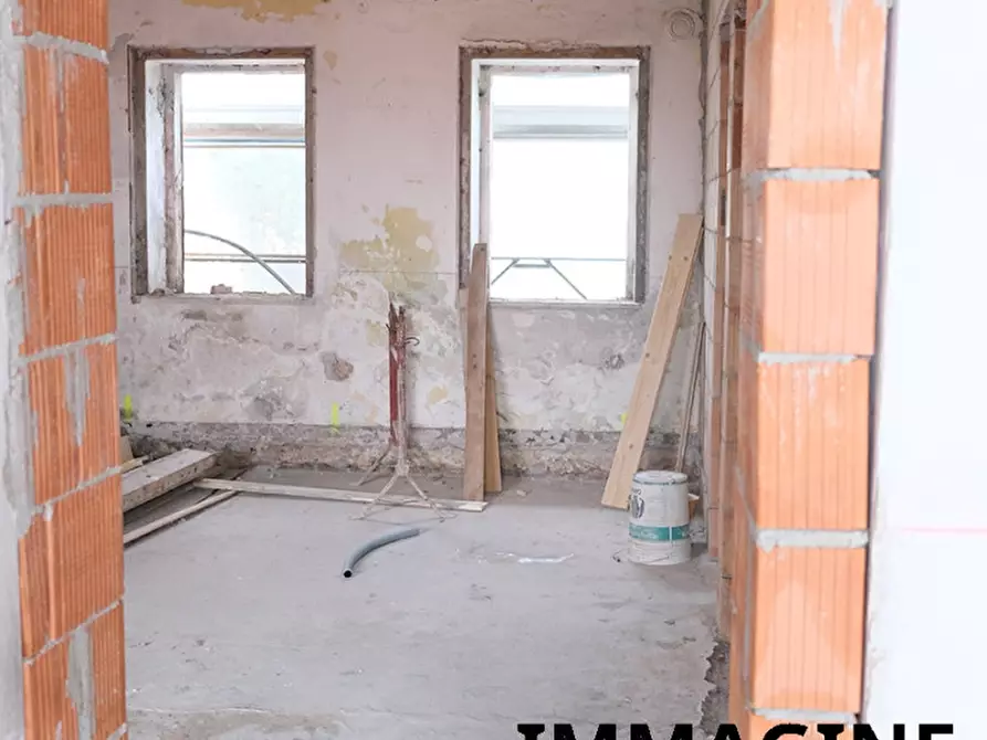 Immagine 5 di Casa indipendente in vendita  in Via Roma a Montecchio Maggiore