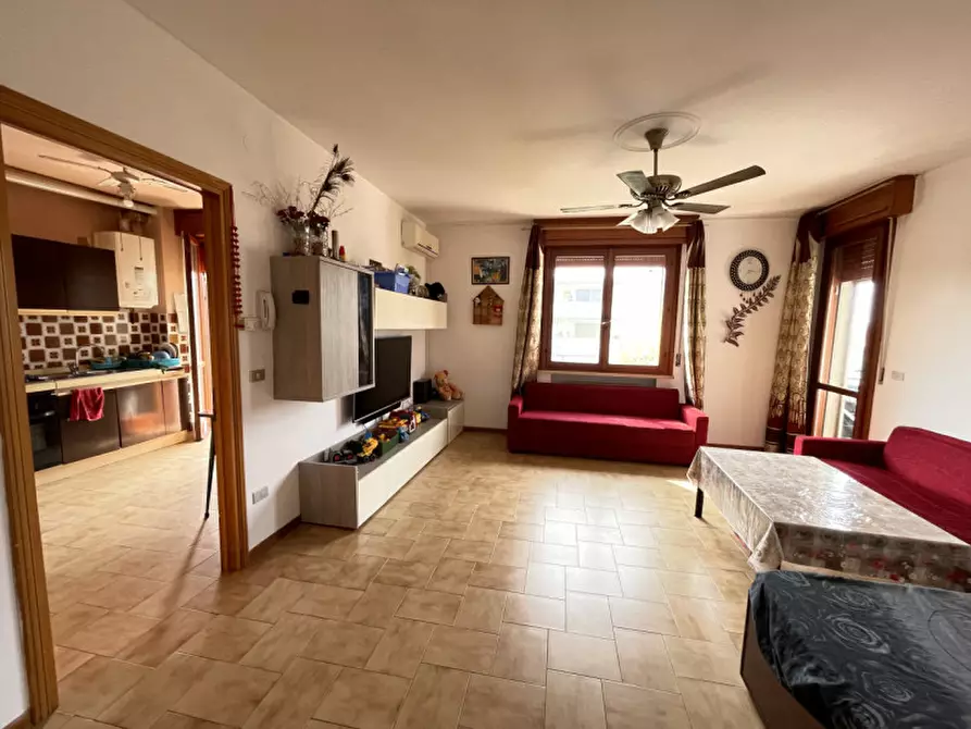 Immagine 1 di Appartamento in vendita  a Suzzara