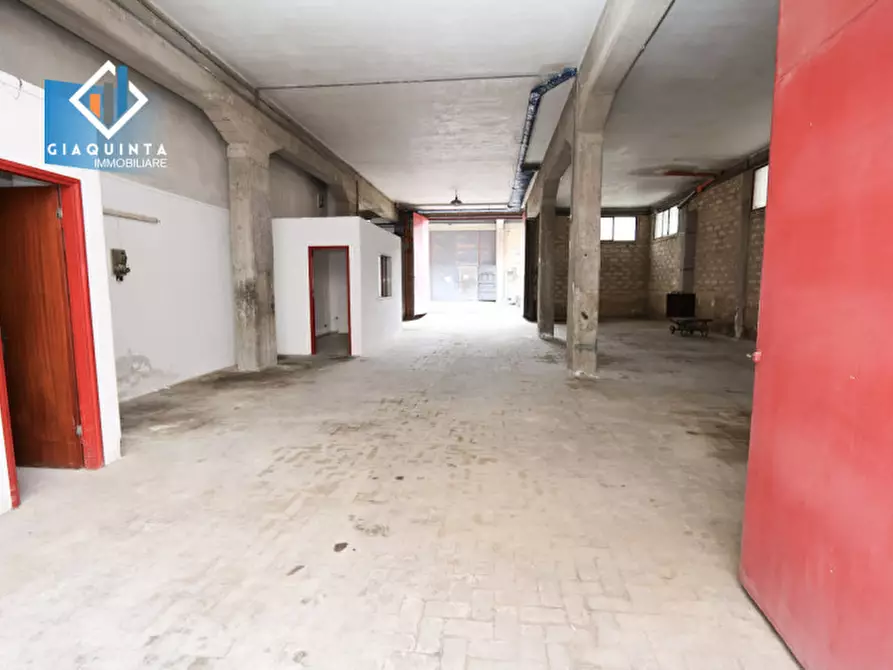 Immagine 1 di Magazzino in vendita  in Via Teocrito SNC a Palagonia