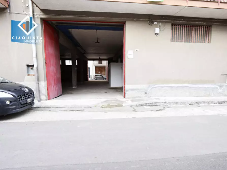 Immagine 3 di Magazzino in vendita  in Via Teocrito SNC a Palagonia