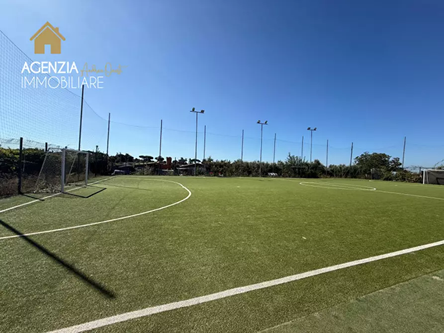 Immagine 11 di Attività commerciale in vendita  in Via del Divino Amore a Marino