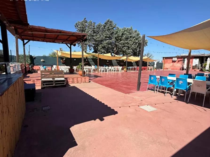 Immagine 21 di Attività commerciale in vendita  in Via del Divino Amore a Marino