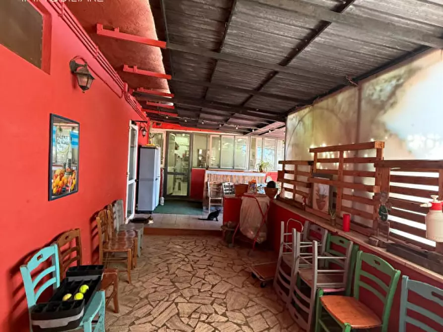 Immagine 32 di Attività commerciale in vendita  in Via del Divino Amore a Marino