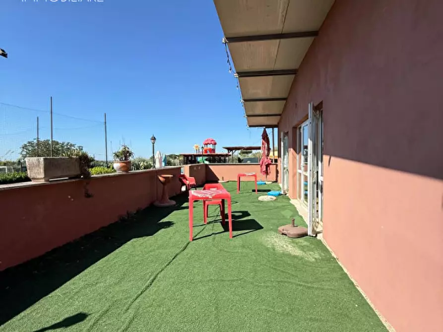 Immagine 37 di Attività commerciale in vendita  in Via del Divino Amore a Marino