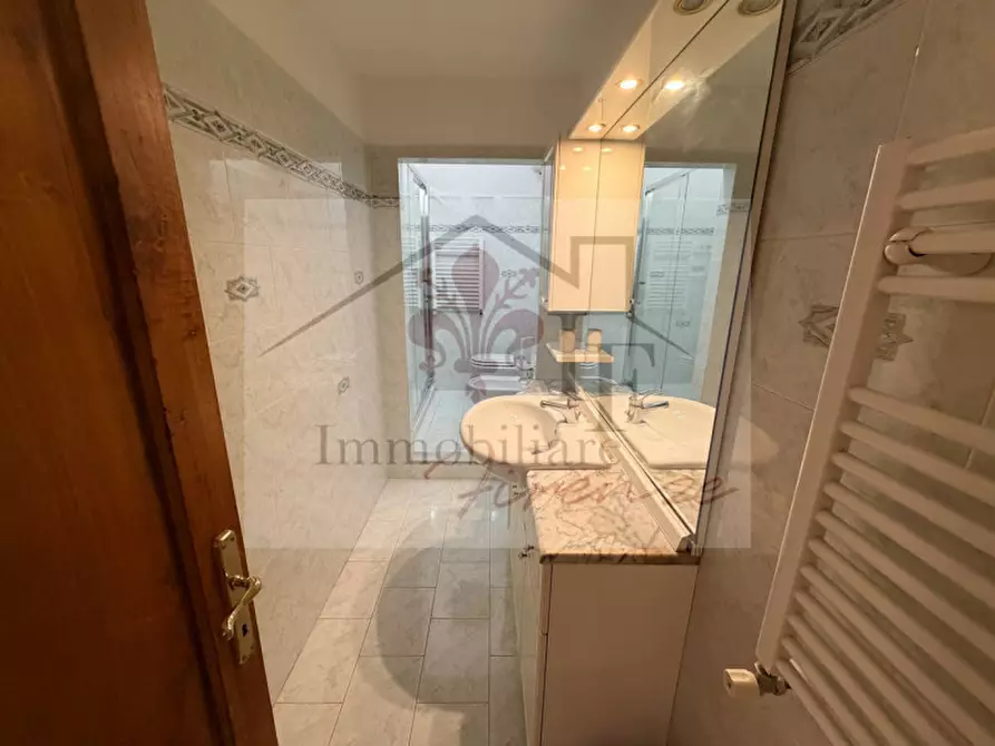Immagine 10 di Appartamento in vendita  in Borgo Ognissanti a Firenze