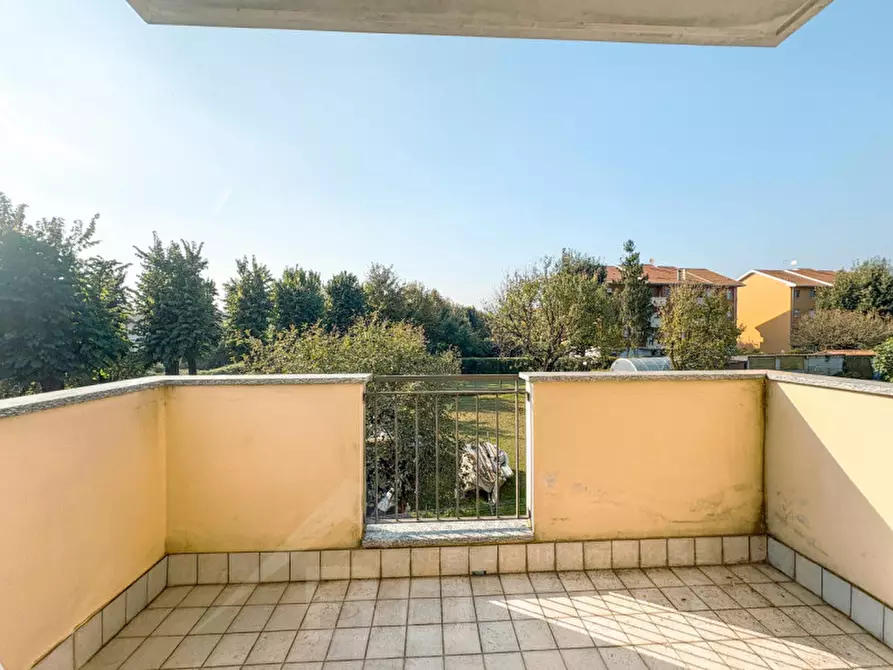 Immagine 10 di Appartamento in vendita  in via pio x 9 a Borgomanero