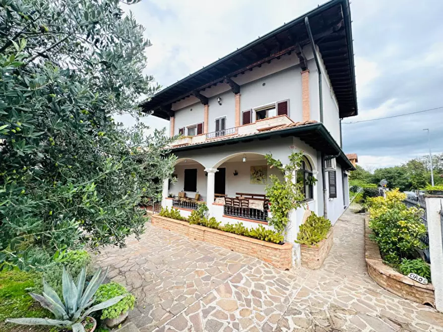 Immagine 3 di Villa in vendita  in VIA. LEONARDO DA VINCI a Ghedi