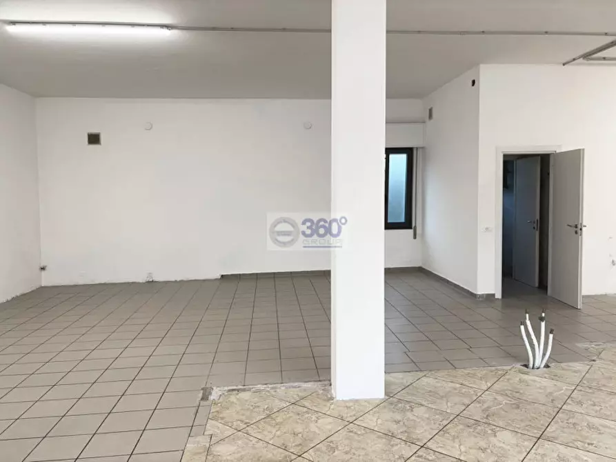 Immagine 10 di Ufficio in affitto  in Via Castello 61 a Rodengo-Saiano