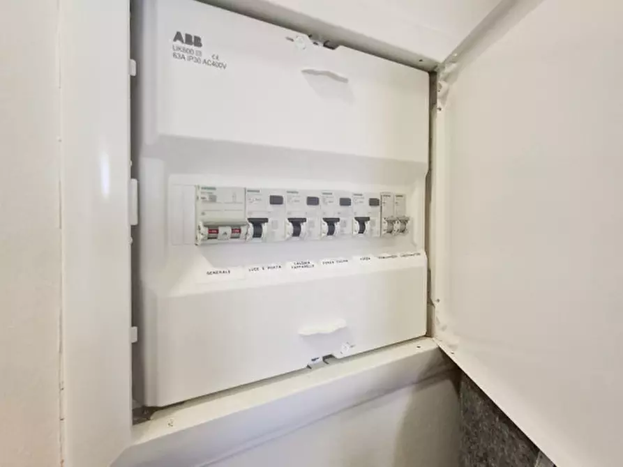 Immagine 27 di Appartamento in vendita  in Via Resia - Reschenstraße a Bolzano