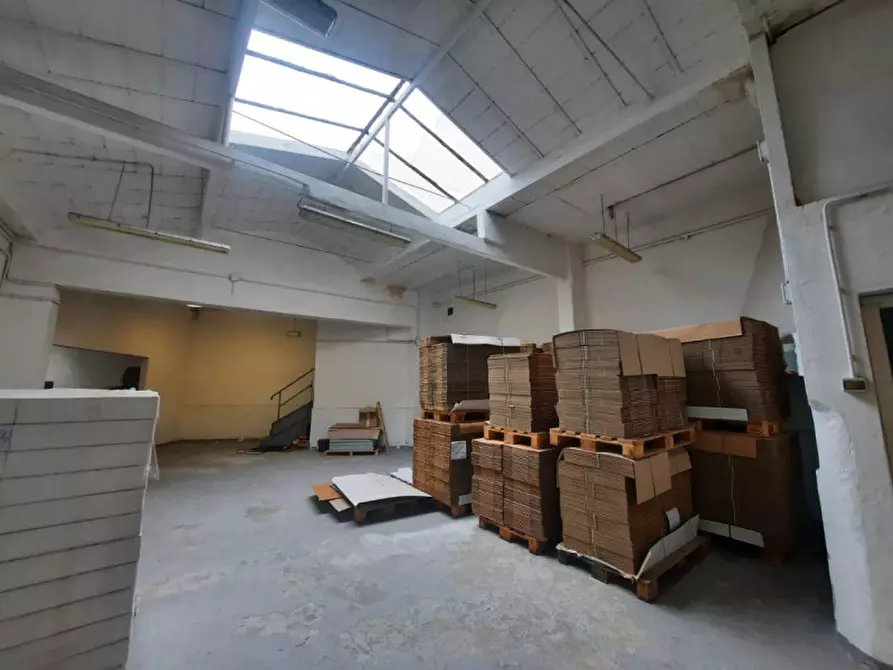 Immagine 5 di Laboratorio in affitto  in VIA GIULIANI 60 a Firenze